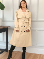 Casaco de Chuva Feminino Oversized com Cintura Ajustável e Dupla Abotoadura, Jaqueta Minimalista e Versátil para Outono e Inverno