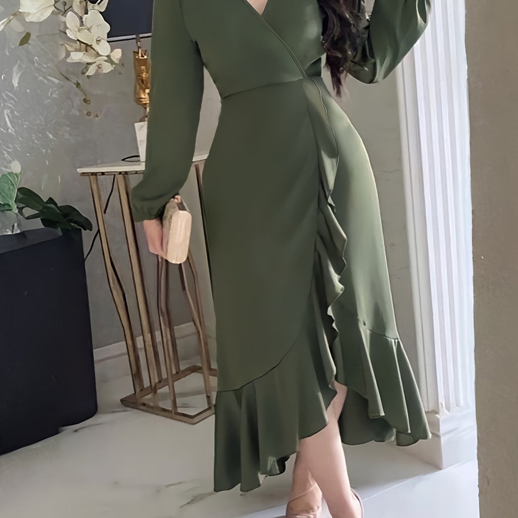 Chic Minimalist V-Neck Winter Dress