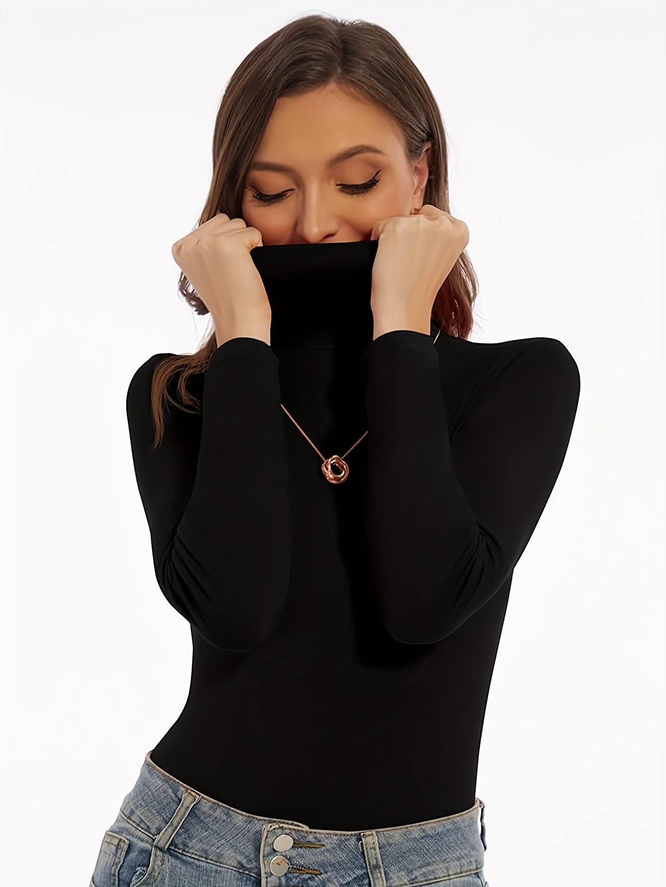 Camiseta Térmica Plus Size Feminina - Gola Alta Longa para Clima Frio, Sob Suéteres/Vestidos - Lavável em Máquina, Design Elegante e Confortável, Ajuste Perfeito, Roupa de Inverno, Estilo Casual ou Formal, Blusa Quente e Elástica, Ideal para Escritório